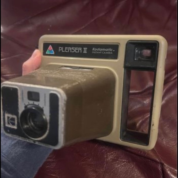 Kodak Eastman Pleaser II Kodamatic Film Camera - Picture 5 of 6